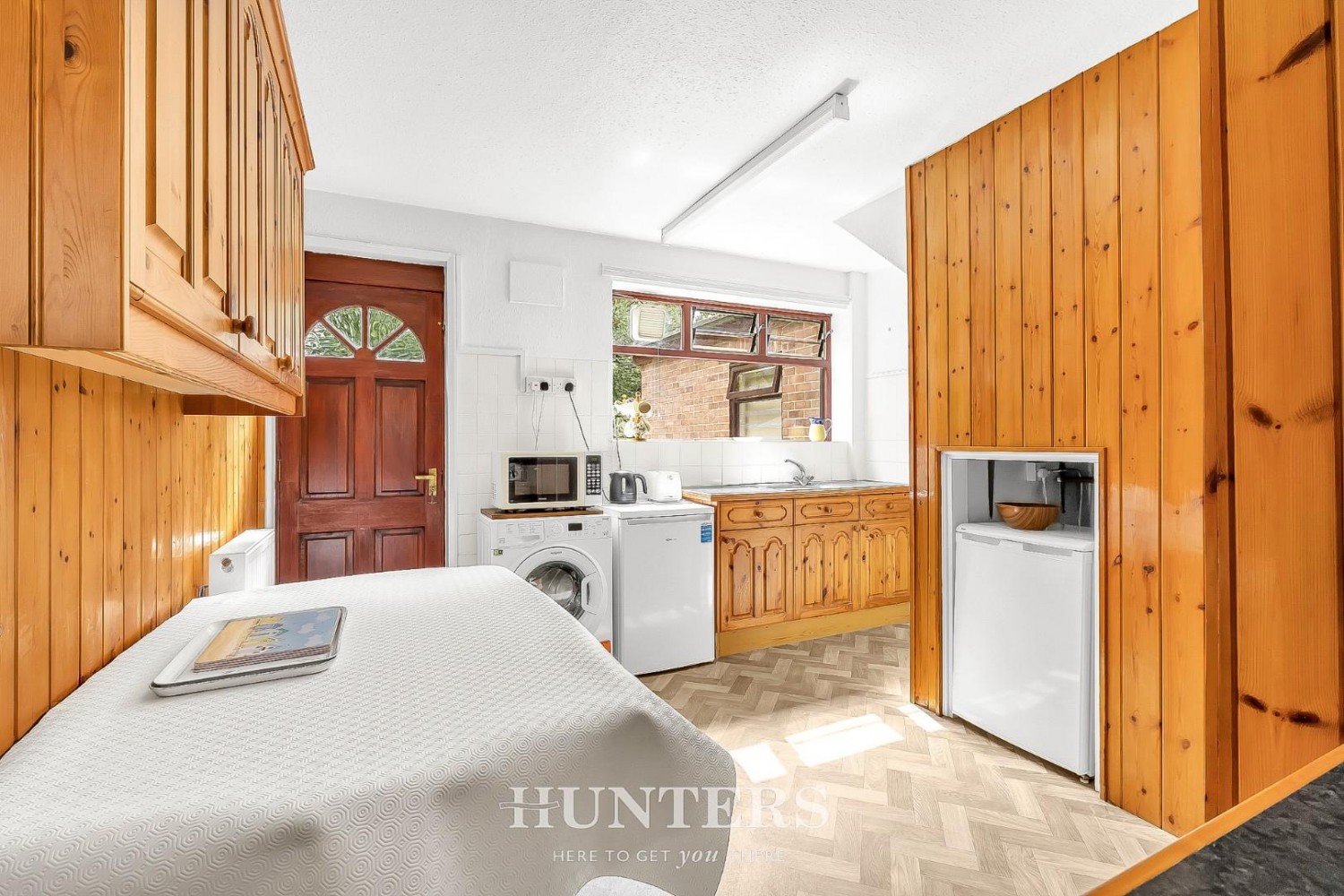 2 bedroom House for sale in Furness Road, Middleton, Manchester, M24