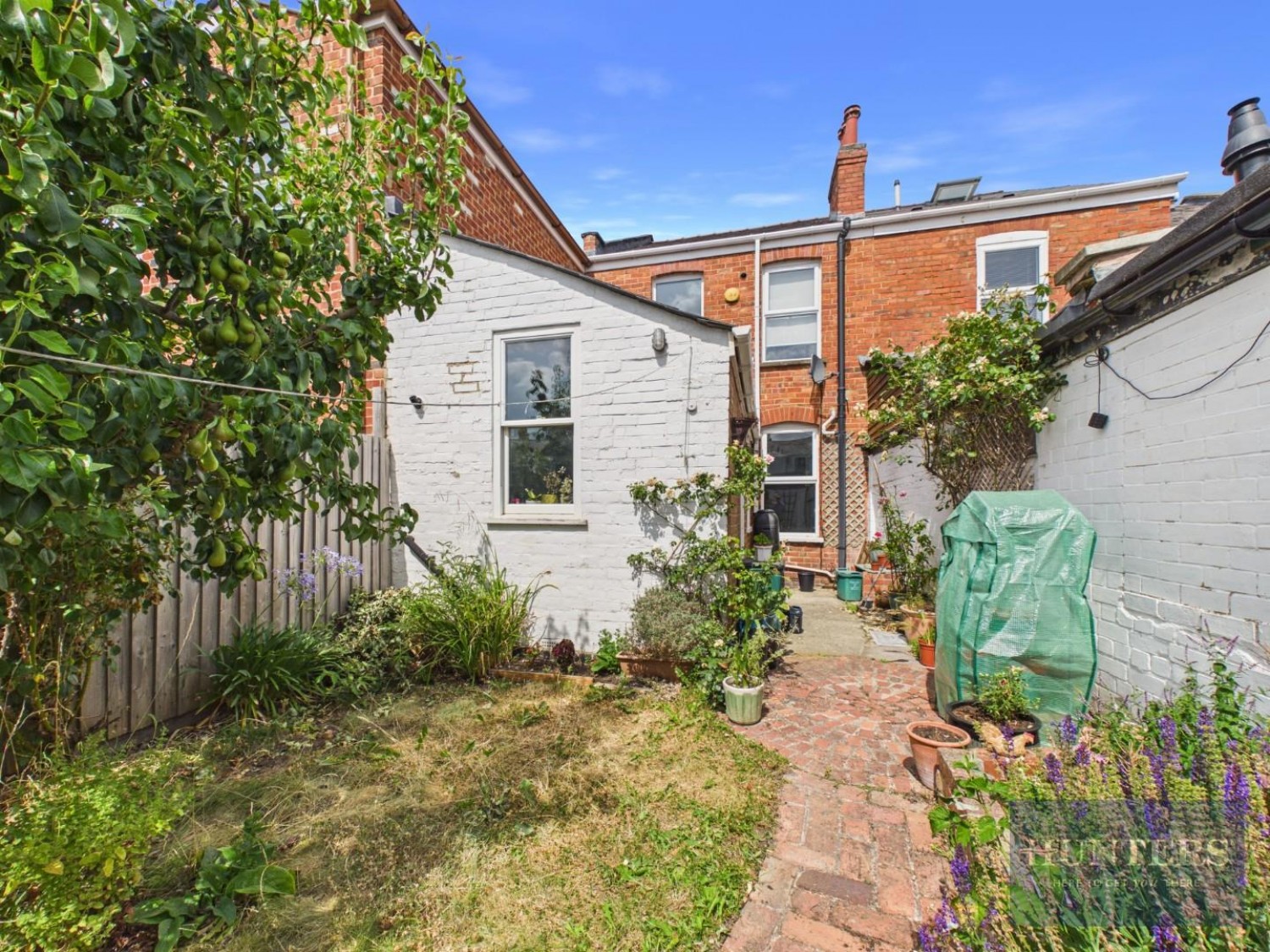 2 bedroom House for sale in Upper Bath Street, Leckhampton