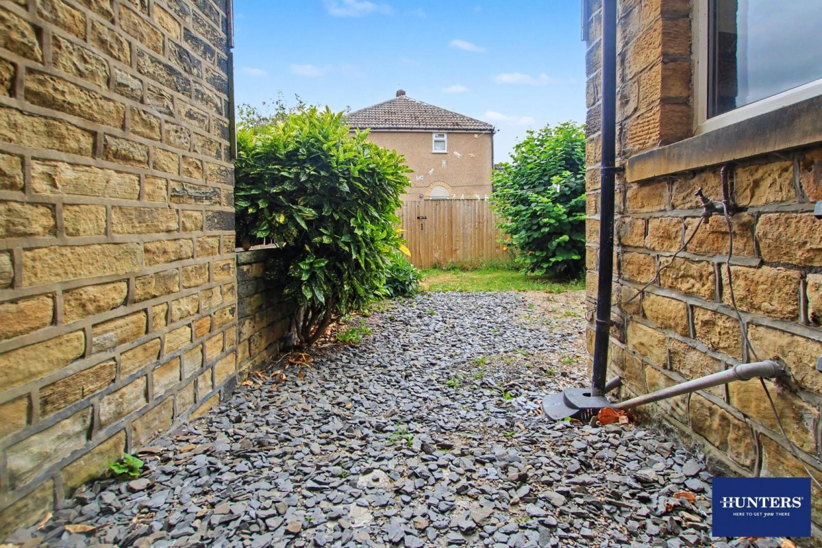Hall Road Bradford, BD2 2DU
