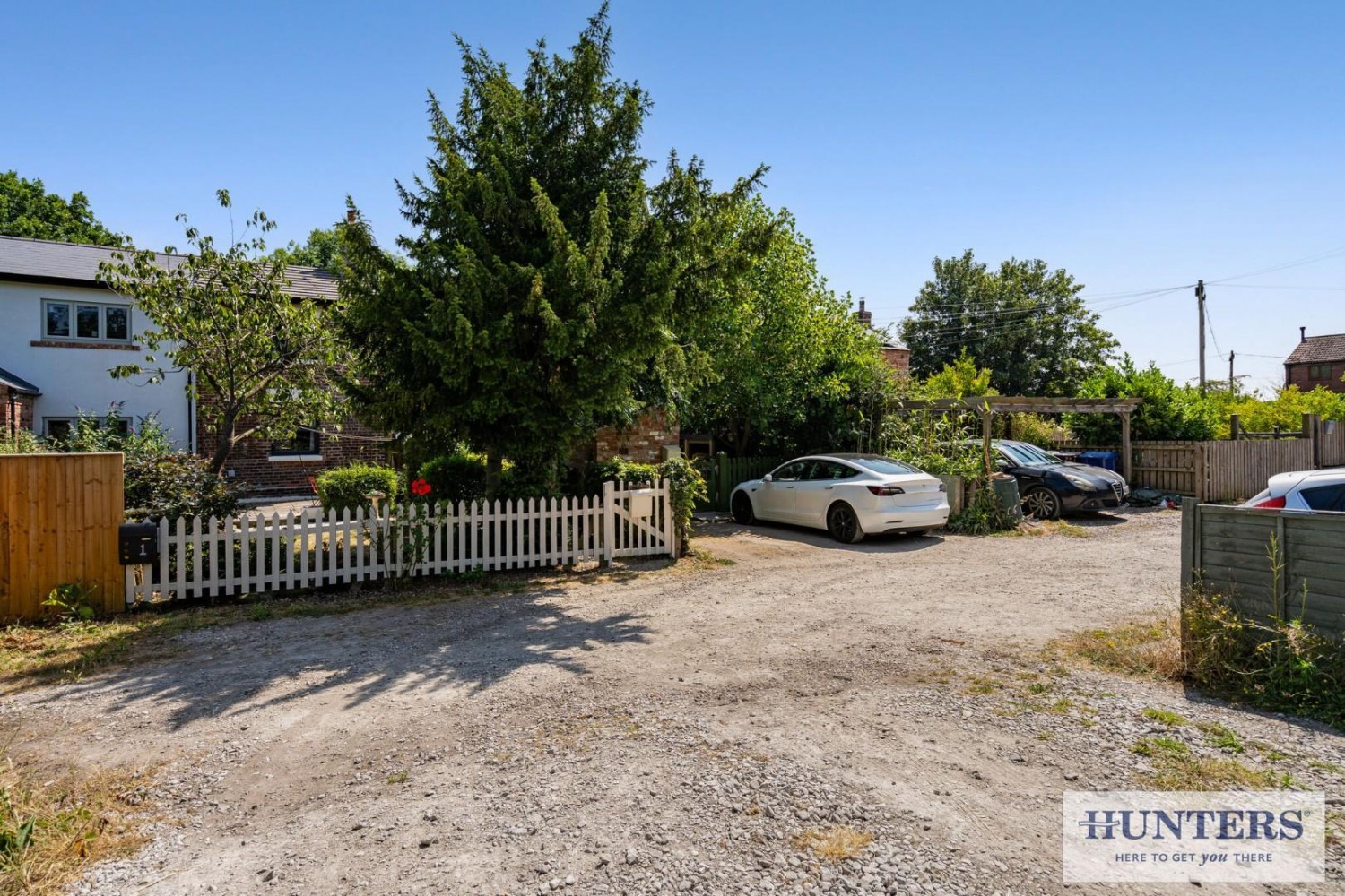 2 bedroom House for sale in Station Cottages, Temple Hirst, Selby