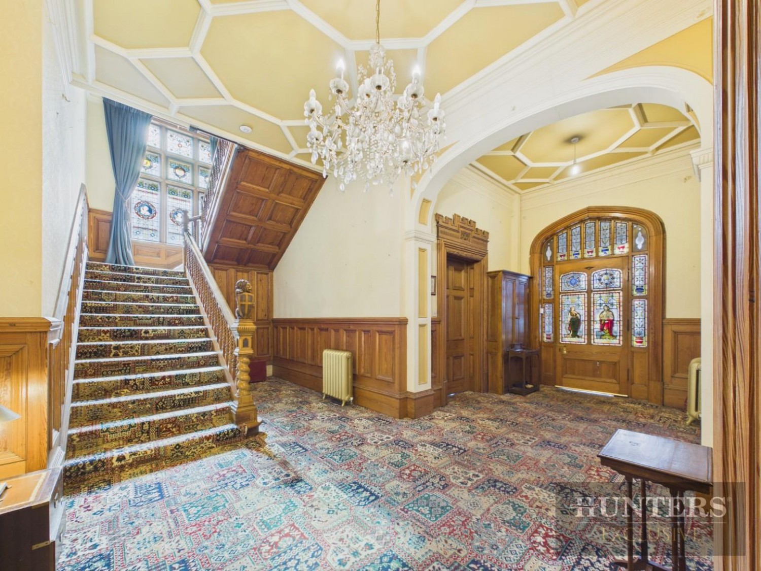 8 bedroom House for sale in Valley Road, Scarborough