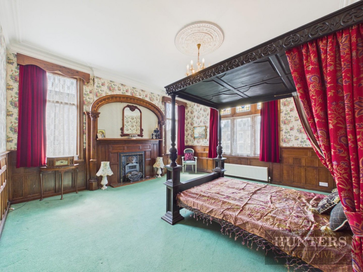8 bedroom House for sale in Valley Road, Scarborough