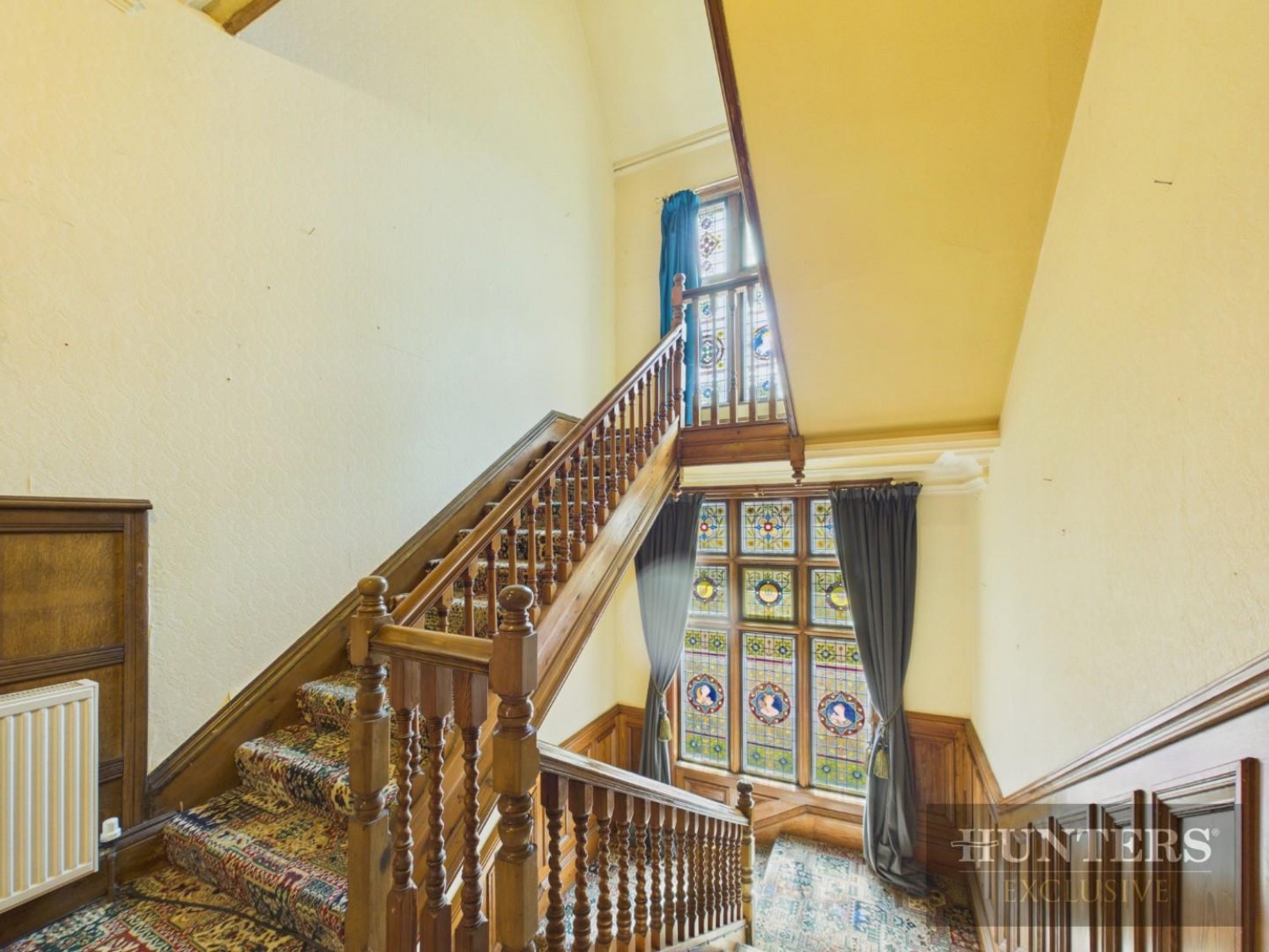 8 bedroom House for sale in Valley Road, Scarborough