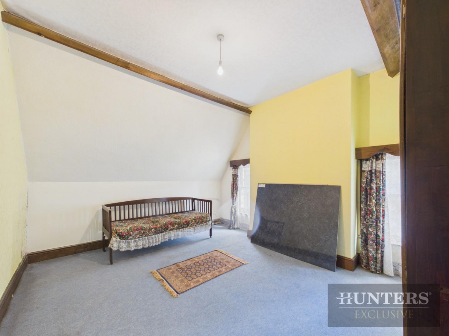 8 bedroom House for sale in Valley Road, Scarborough