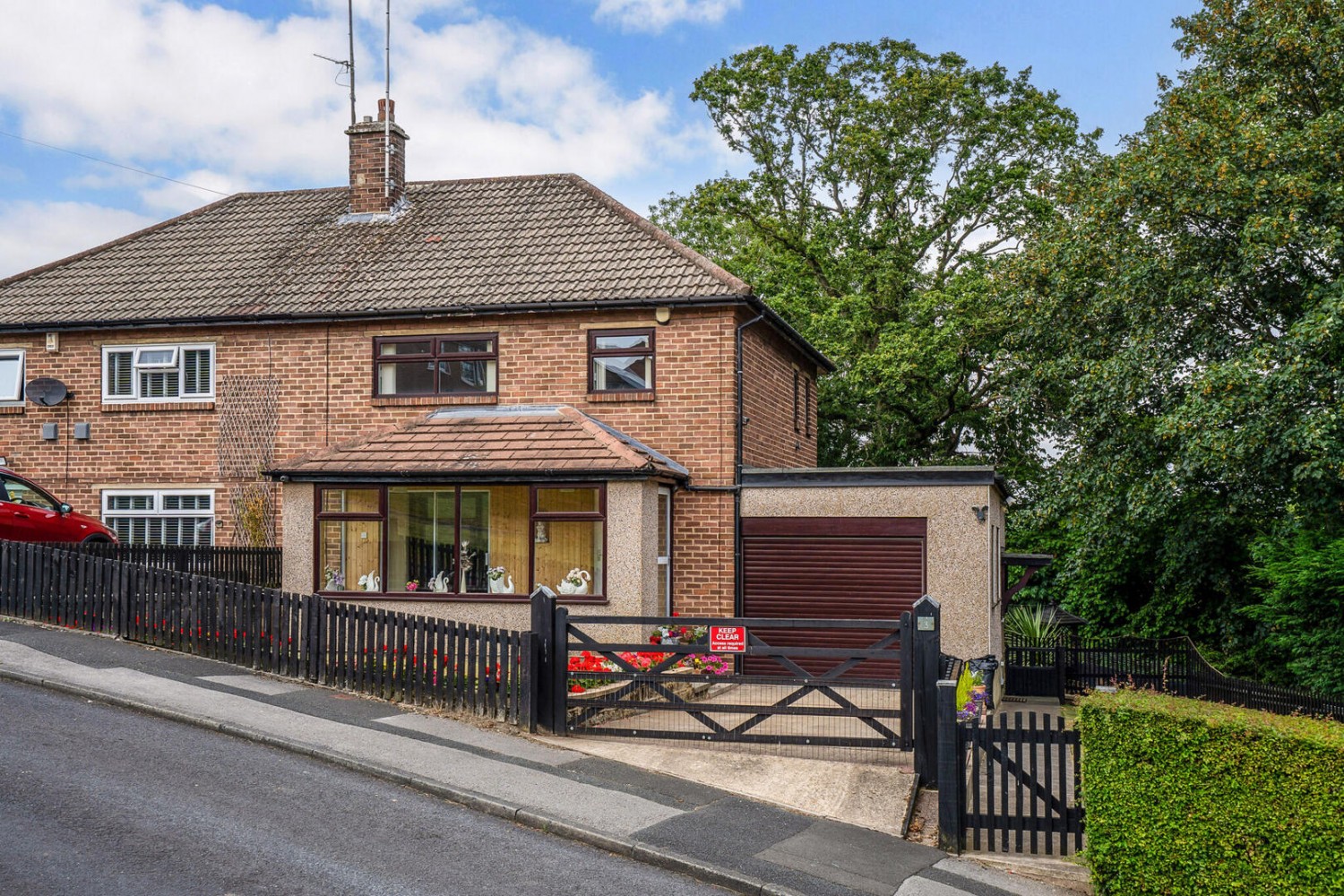 3 bedroom House for sale in St. James Avenue, Horsforth, Leeds