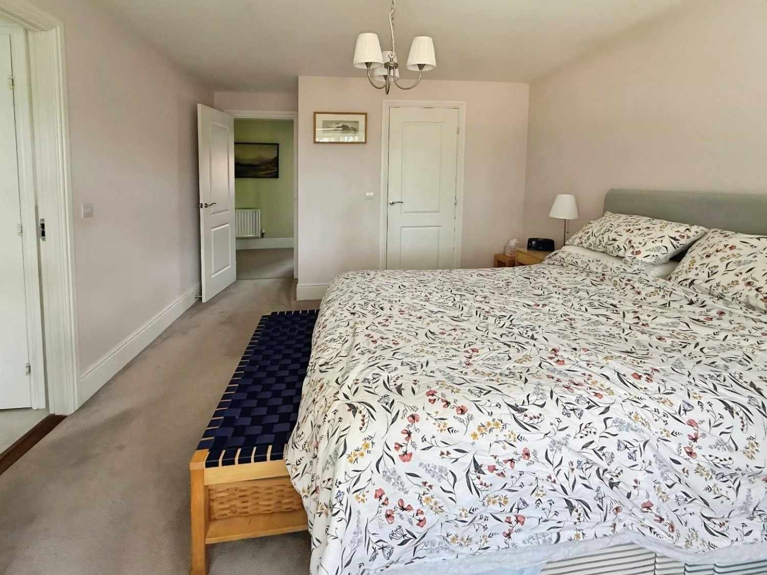 3 bedroom House for sale in Alton Close, Amington, Tamworth