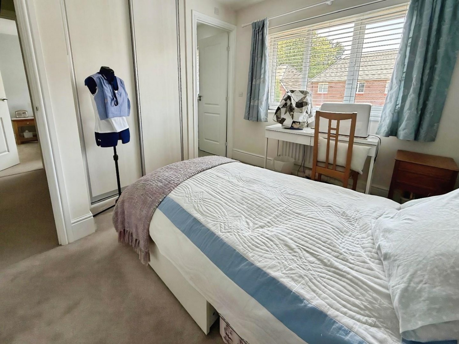 3 bedroom House for sale in Alton Close, Amington, Tamworth