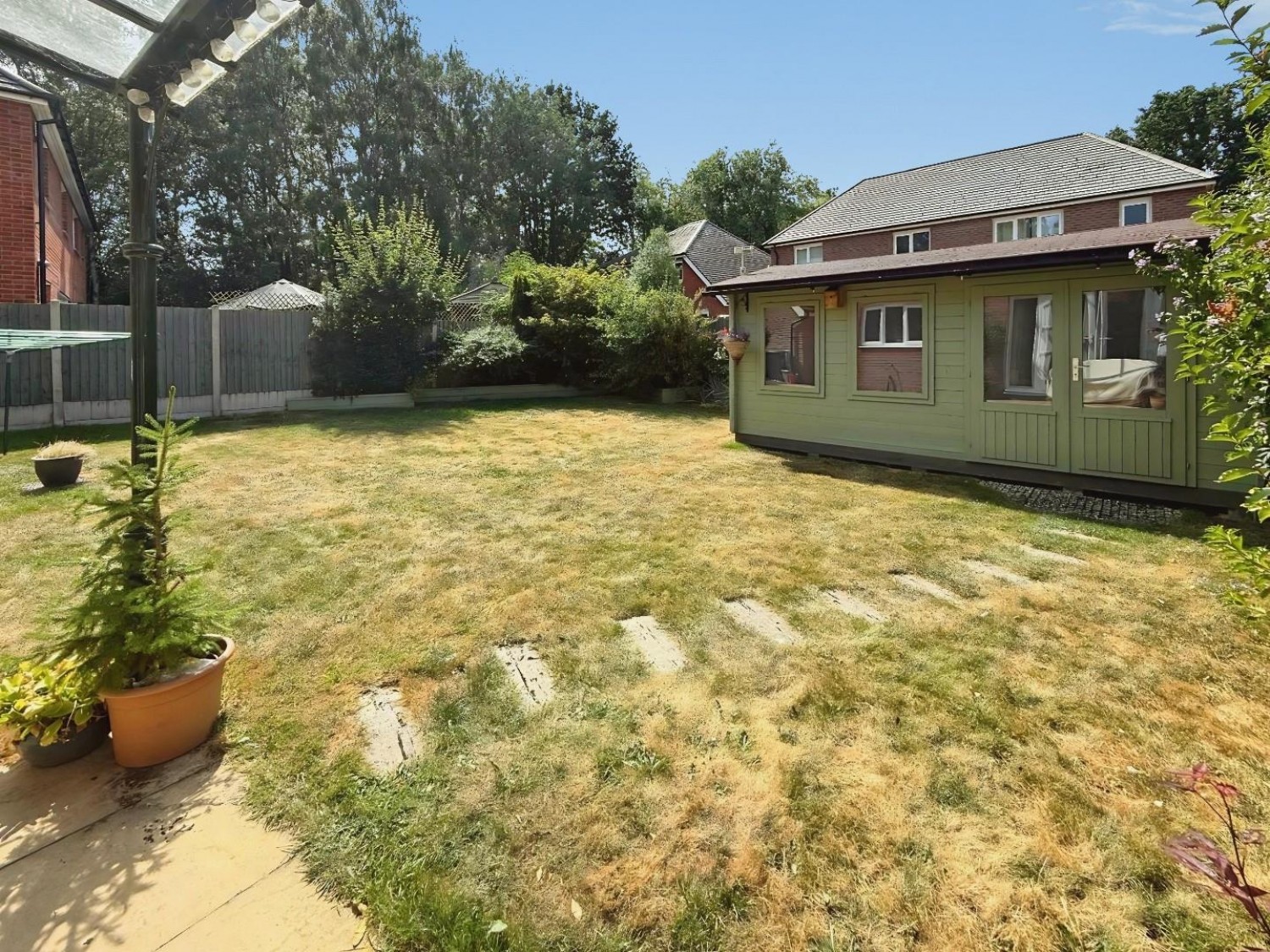 3 bedroom House for sale in Alton Close, Amington, Tamworth