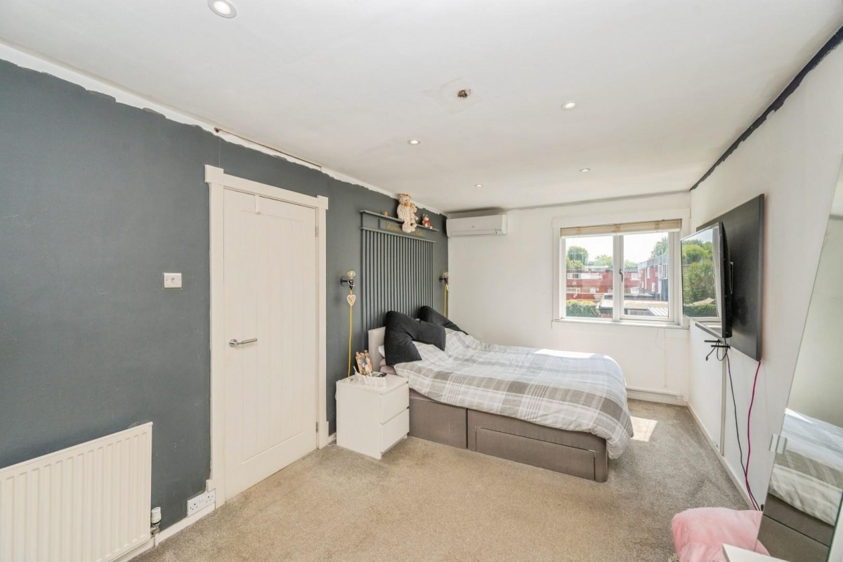 Clifton Avenue, Tamworth