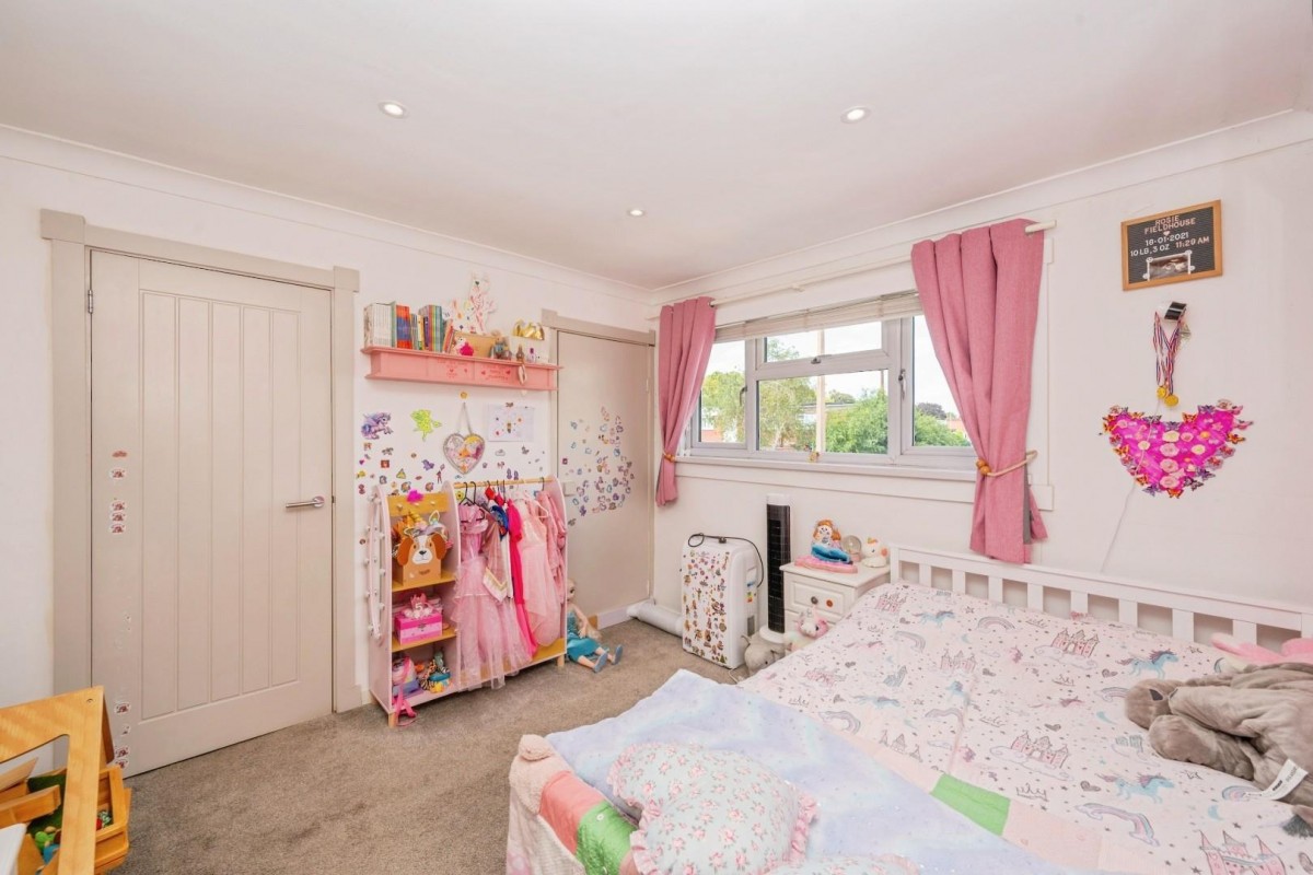 Clifton Avenue, Tamworth