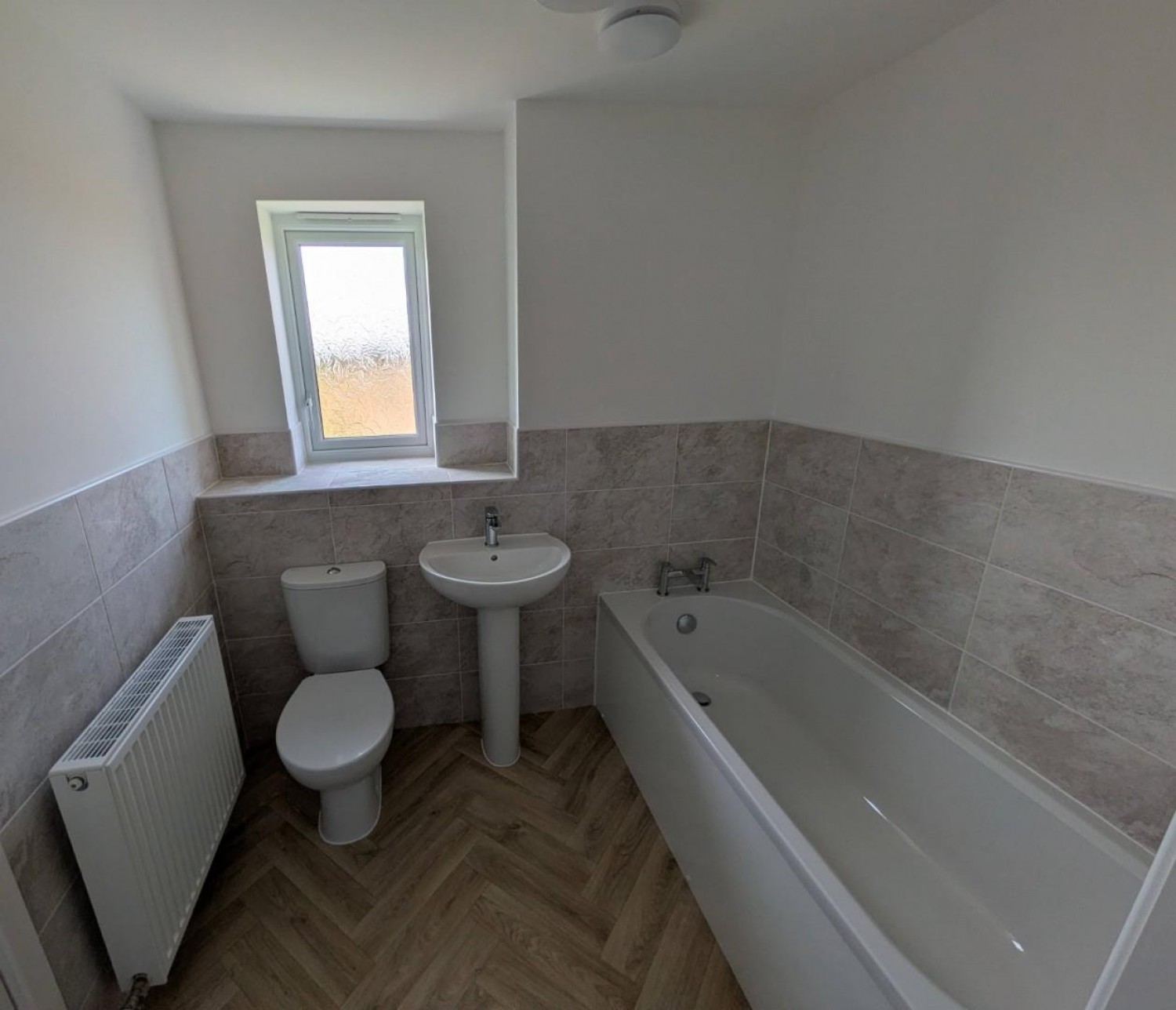 4 bedroom House to let in 11 Rhodes Avenue, Workington