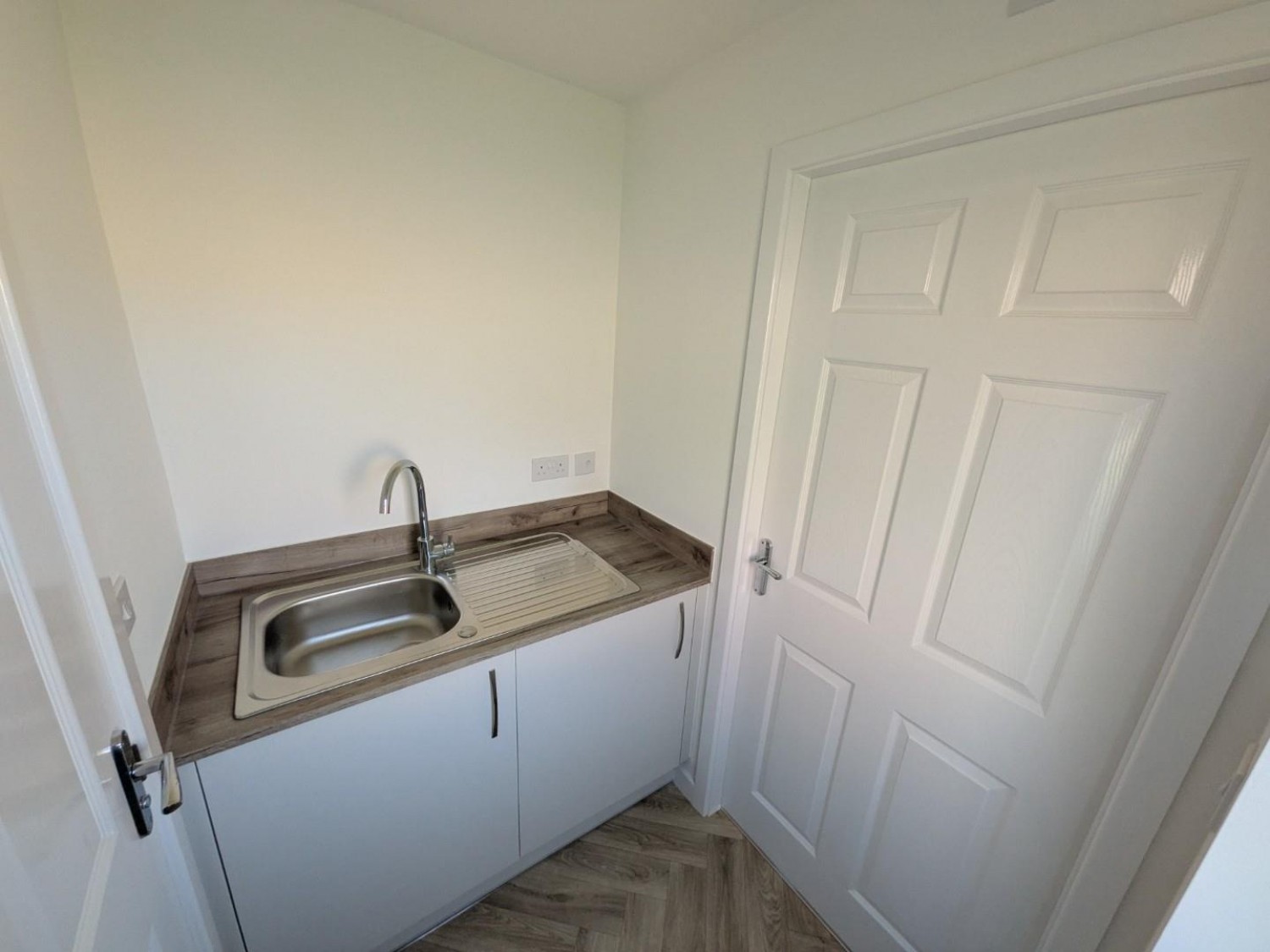 4 bedroom House to let in 11 Rhodes Avenue, Workington