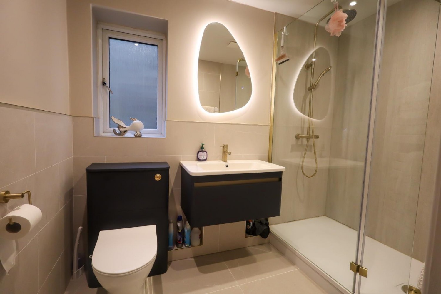 3 bedroom House for sale in Sparrowfield Close, Carrbrook, Stalybridge