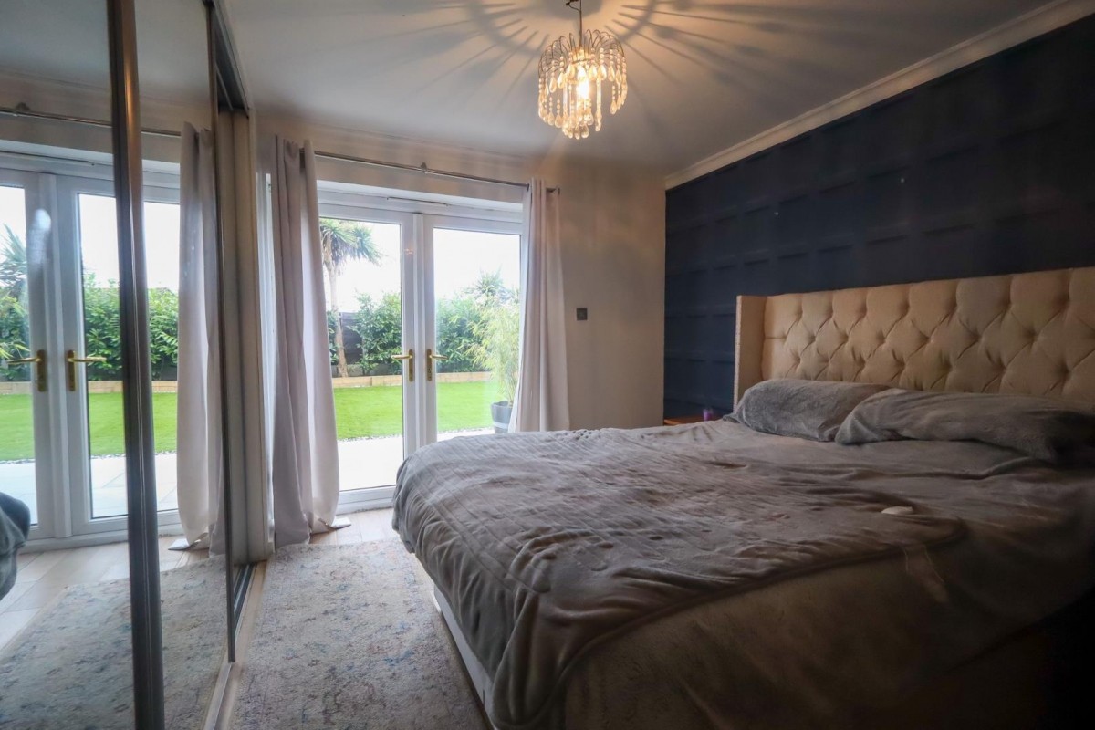 Sparrowfield Close, Carrbrook, Stalybridge