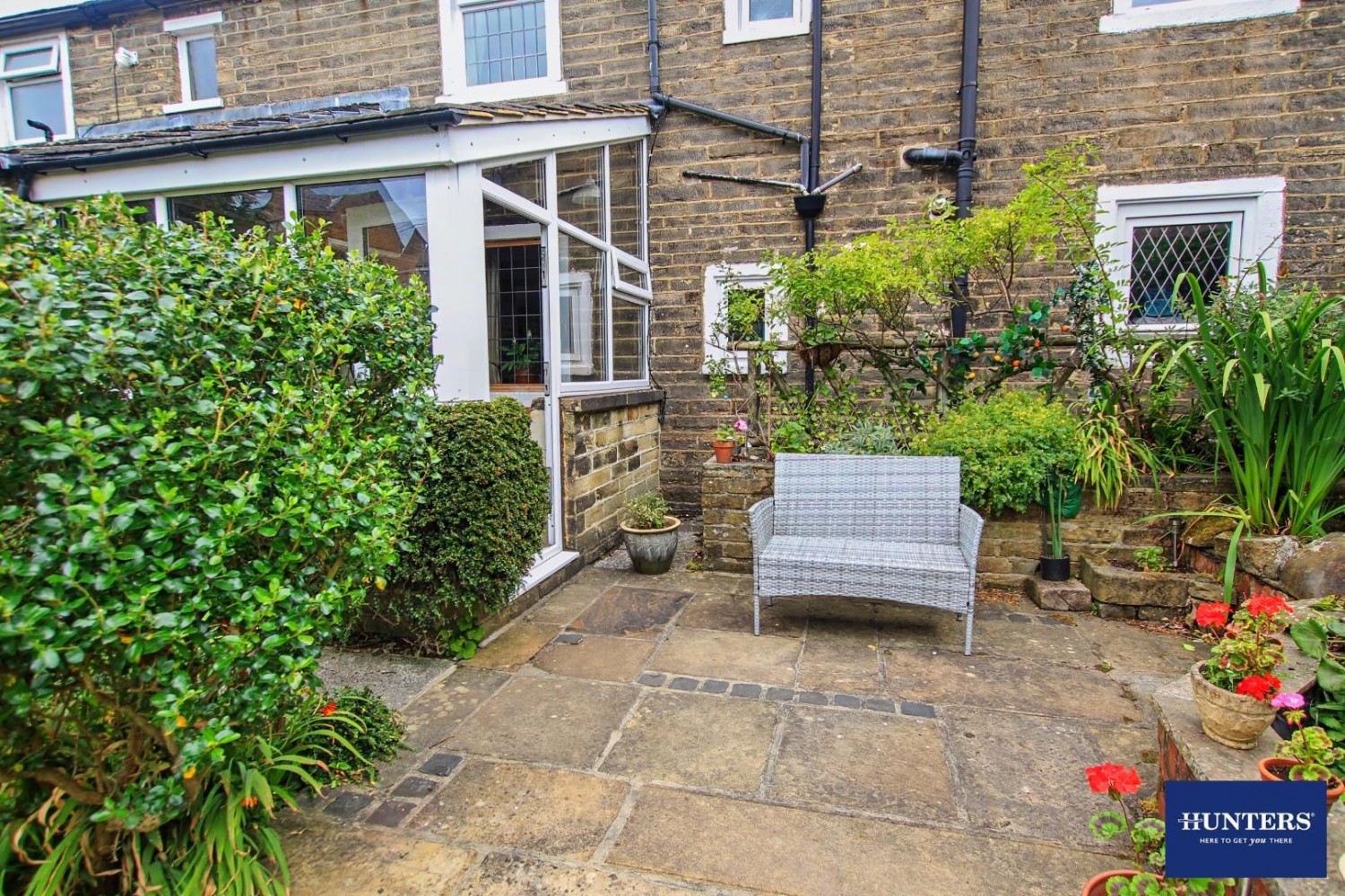 2 bedroom House for sale in East View, Clayton Heights Queensbury, Bradford, BD13 2RP