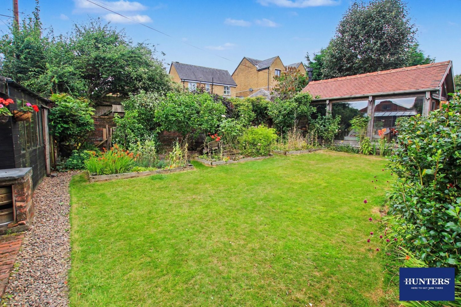 2 bedroom House for sale in East View, Clayton Heights Queensbury, Bradford, BD13 2RP