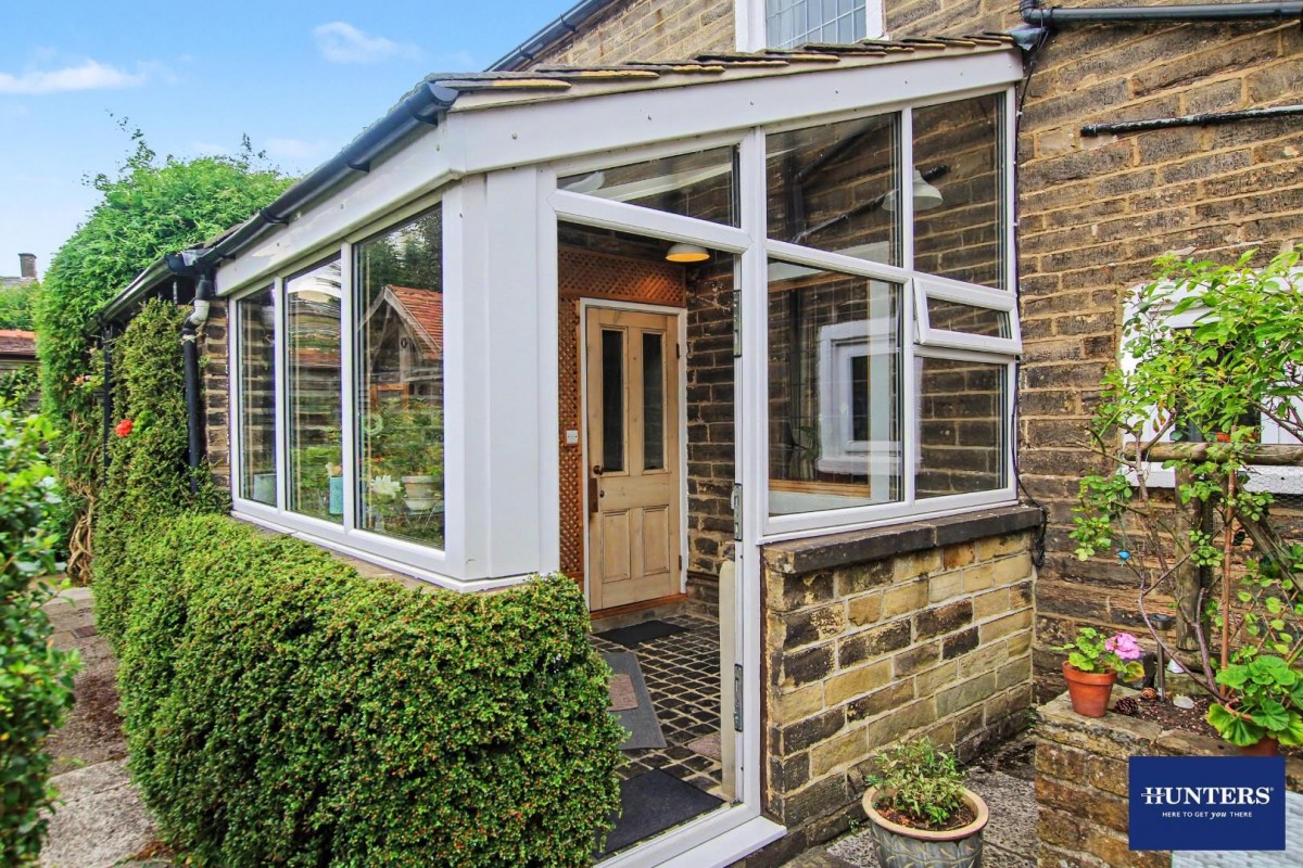 East View, Clayton Heights Queensbury, Bradford, BD13 2RP