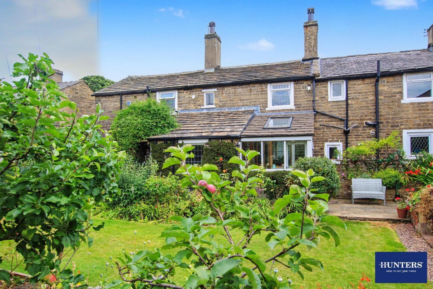 2 bedroom House for sale in East View, Clayton Heights Queensbury, Bradford, BD13 2RP