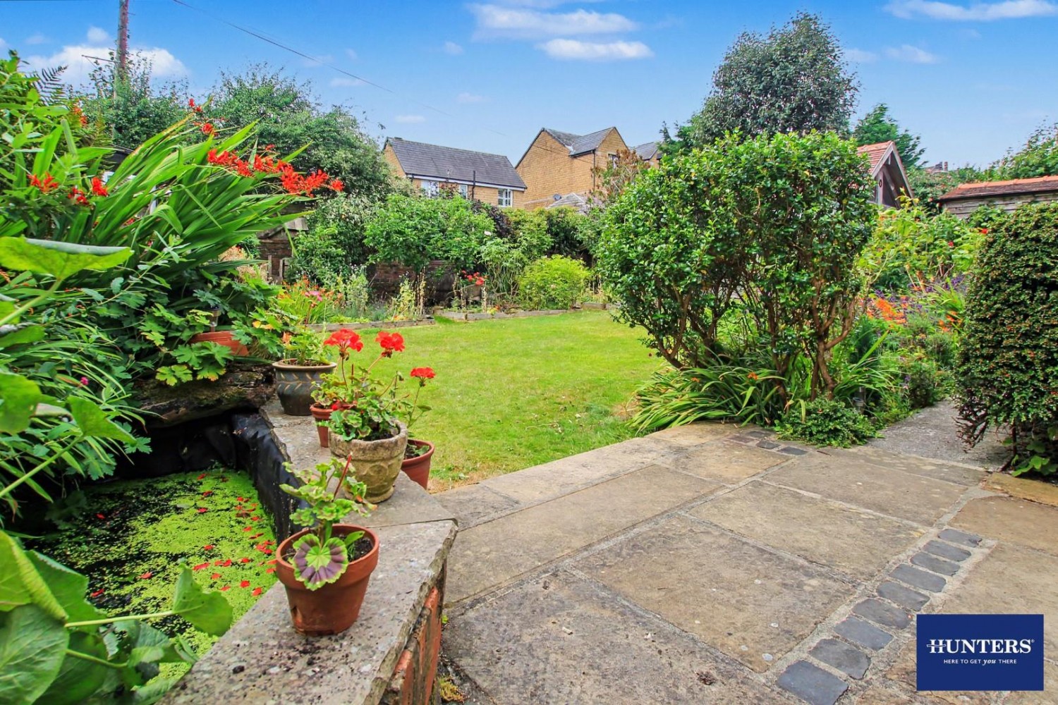 2 bedroom House for sale in East View, Clayton Heights Queensbury, Bradford, BD13 2RP