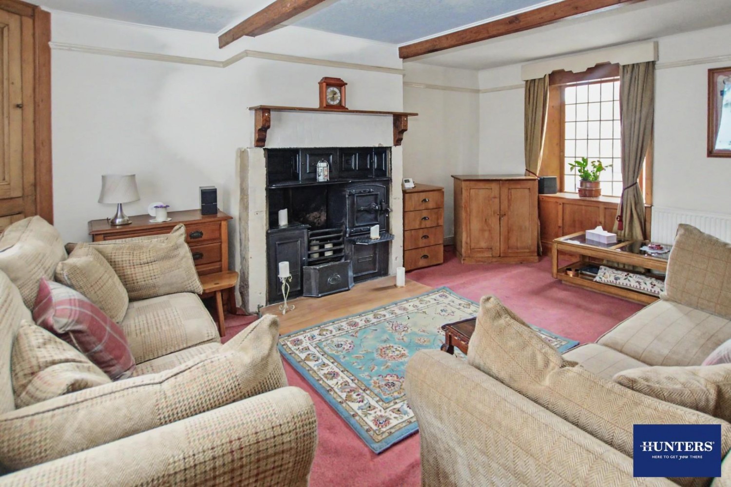 2 bedroom House for sale in East View, Clayton Heights Queensbury, Bradford, BD13 2RP