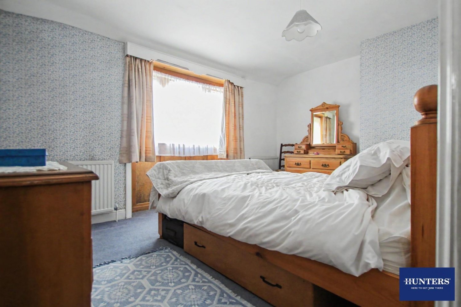 2 bedroom House for sale in East View, Clayton Heights Queensbury, Bradford, BD13 2RP