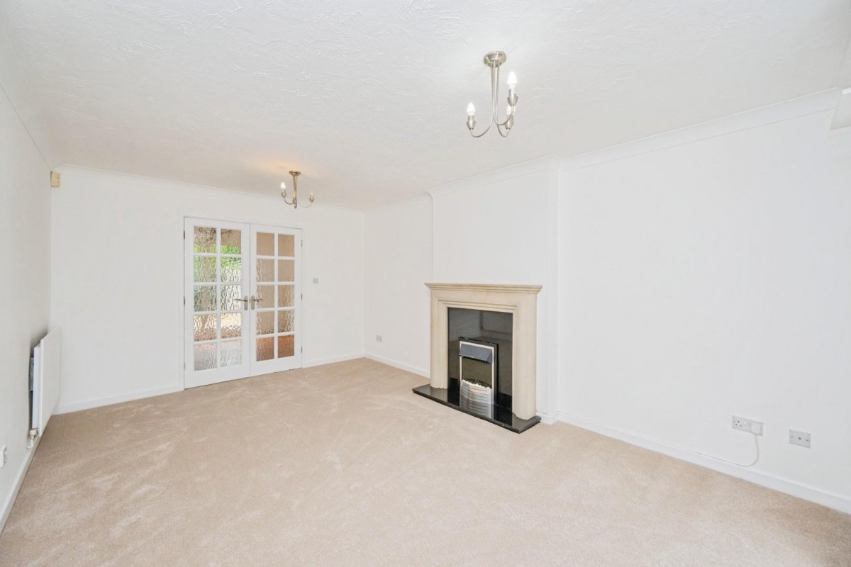 County Drive, Tamworth