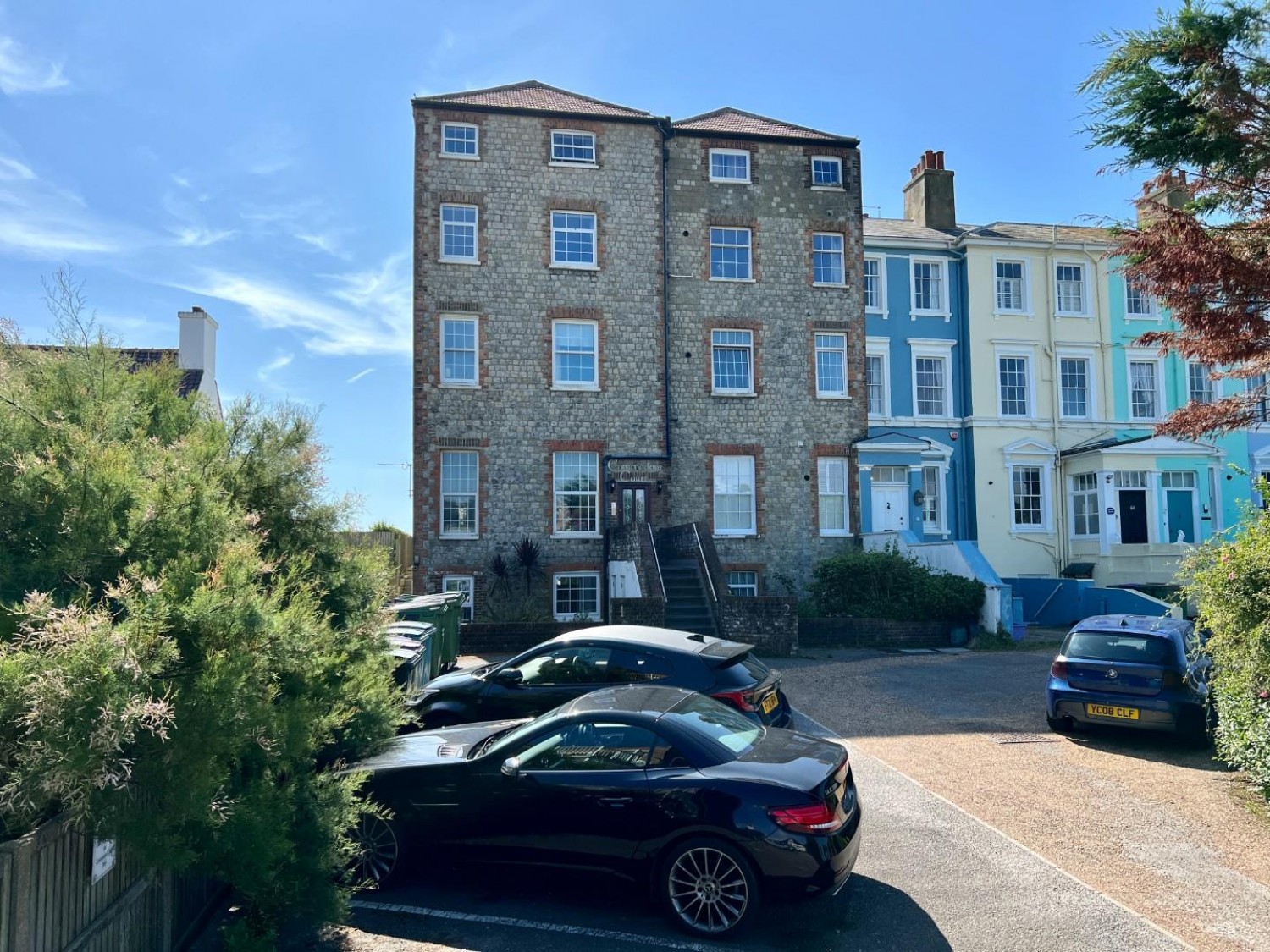 1 bedroom Flat for sale in Marine Parade, Hythe
