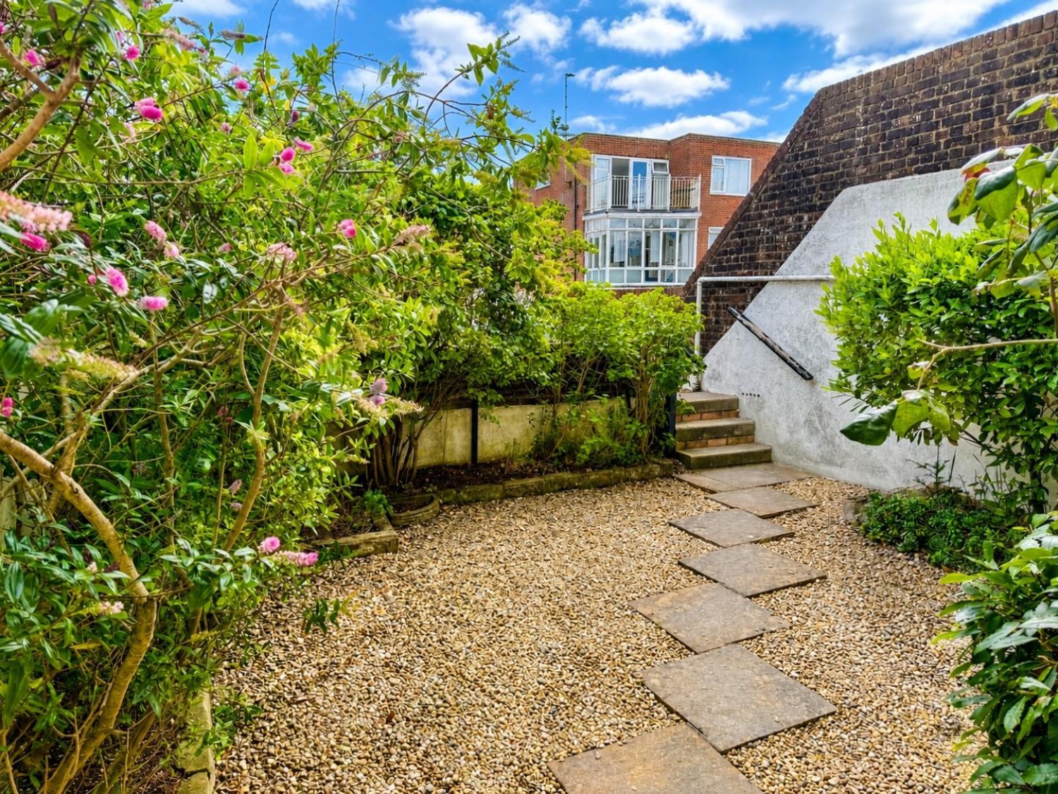 1 bedroom Flat for sale in Marine Parade, Hythe