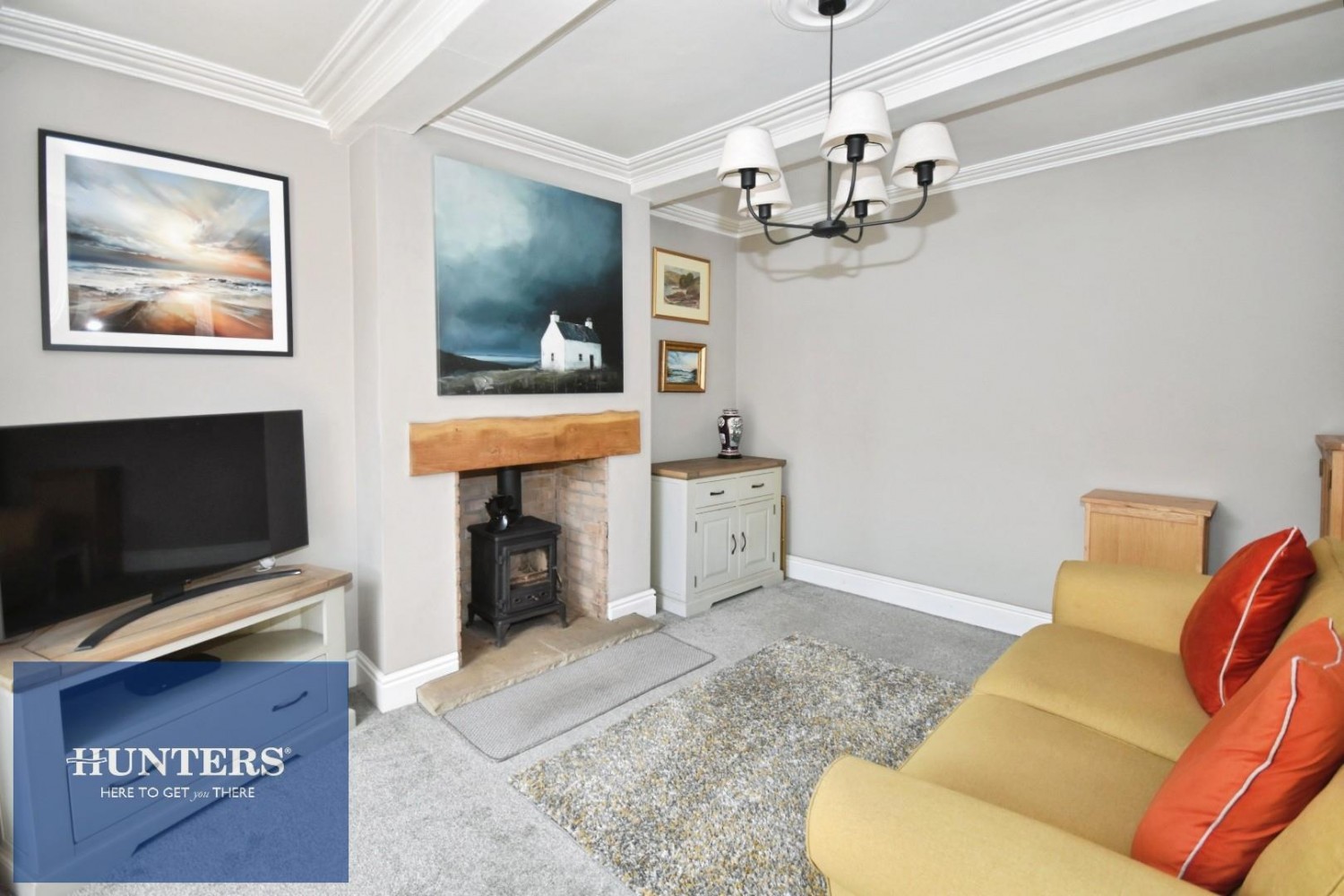 4 bedroom House for sale in DOVER HOUSE - Old Road, Brampton, Chesterfield, S40 2QU
