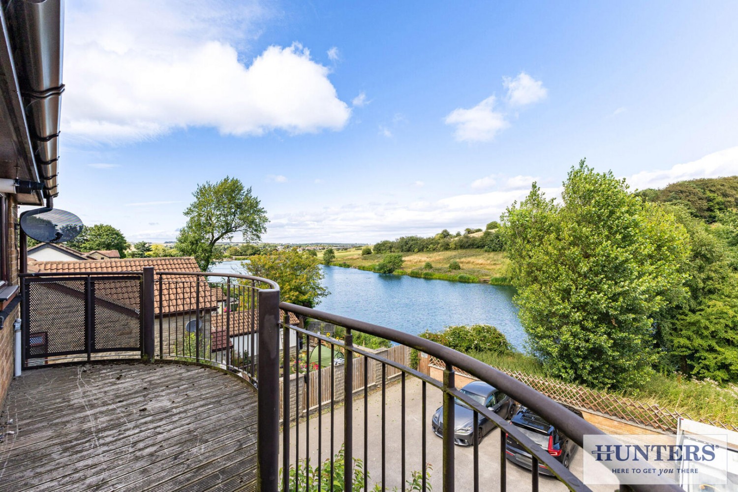 2 bedroom Property for sale in Lakeside Chase, Rawdon, Leeds