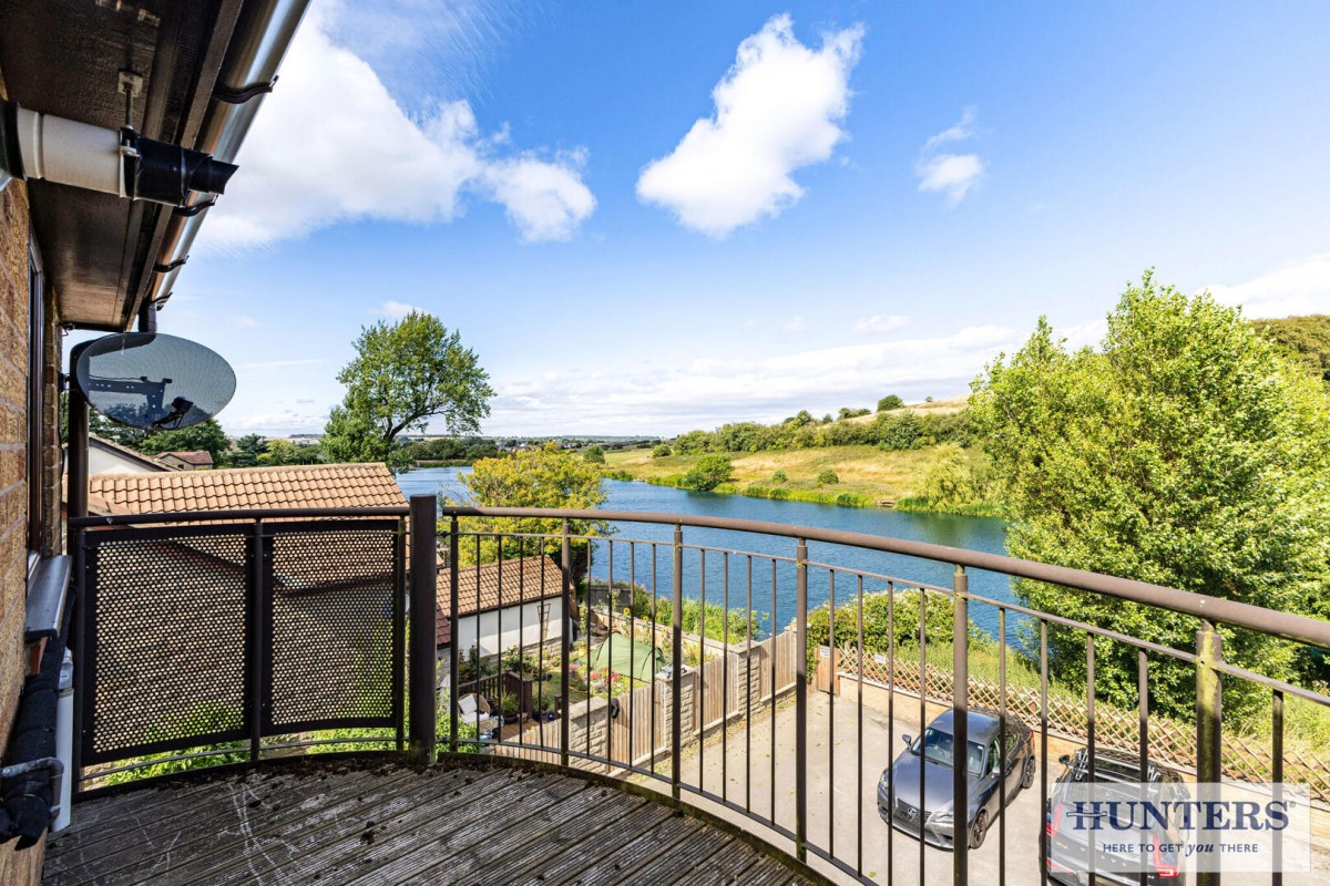Lakeside Chase, Rawdon, Leeds