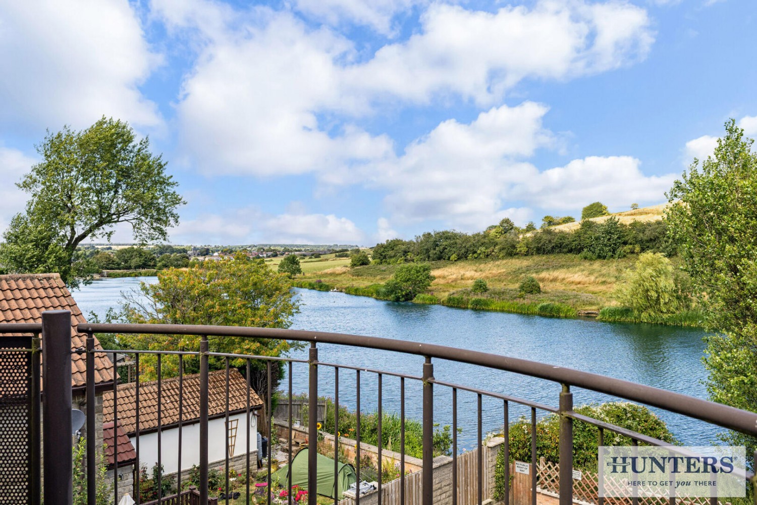 2 bedroom Property for sale in Lakeside Chase, Rawdon, Leeds
