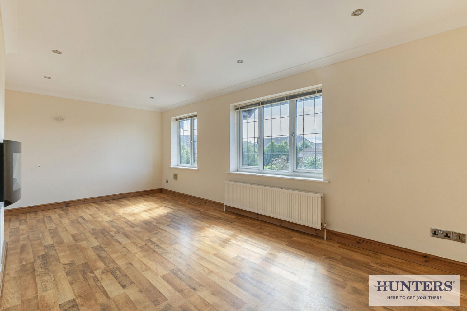 2 bedroom Property for sale in Lakeside Chase, Rawdon, Leeds
