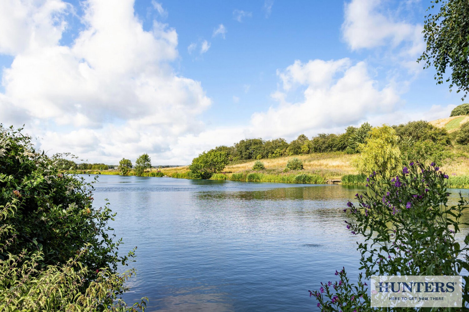 2 bedroom Property for sale in Lakeside Chase, Rawdon, Leeds