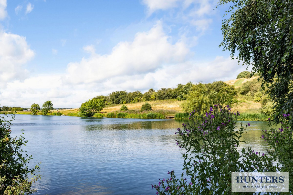 Lakeside Chase, Rawdon, Leeds