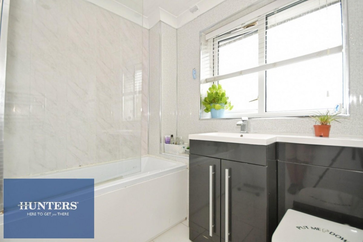 Romeley Crescent, Clowne, Chesterfield, S43 4LB