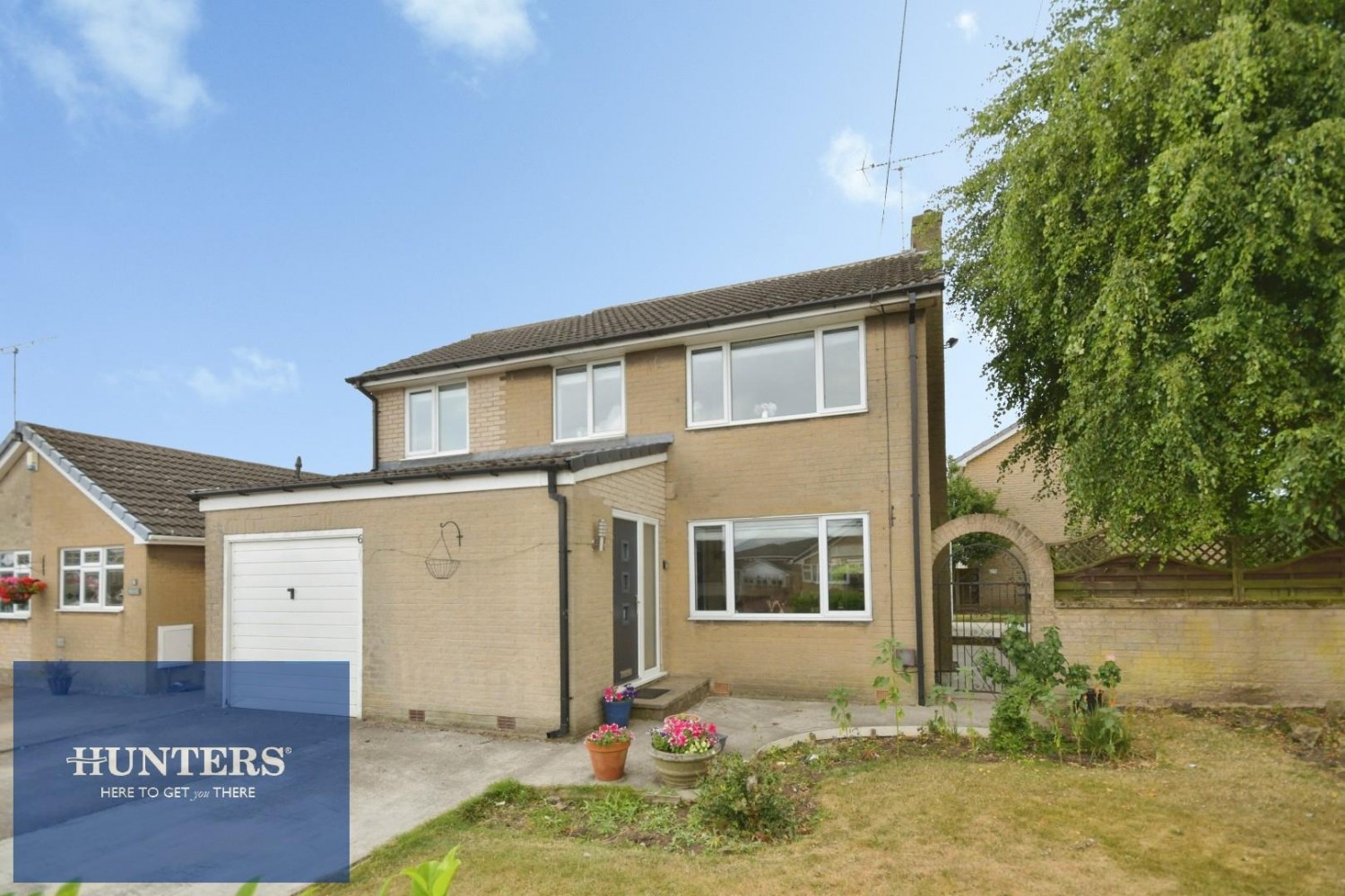 4 bedroom House for sale in Romeley Crescent, Clowne, Chesterfield, S43 4LB