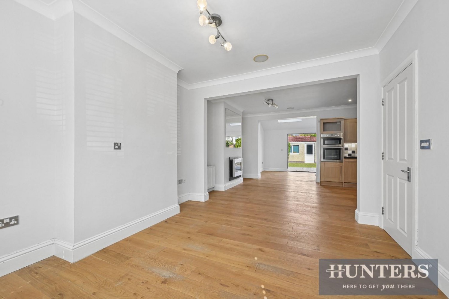 4 bedroom House for sale in Phyllis Avenue, New Malden
