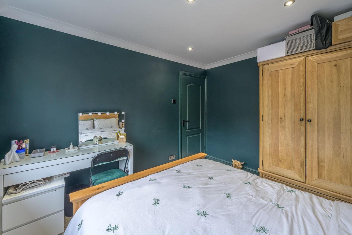 3 bedroom House for sale in Dearne. Court, Woodsetton, Dudley