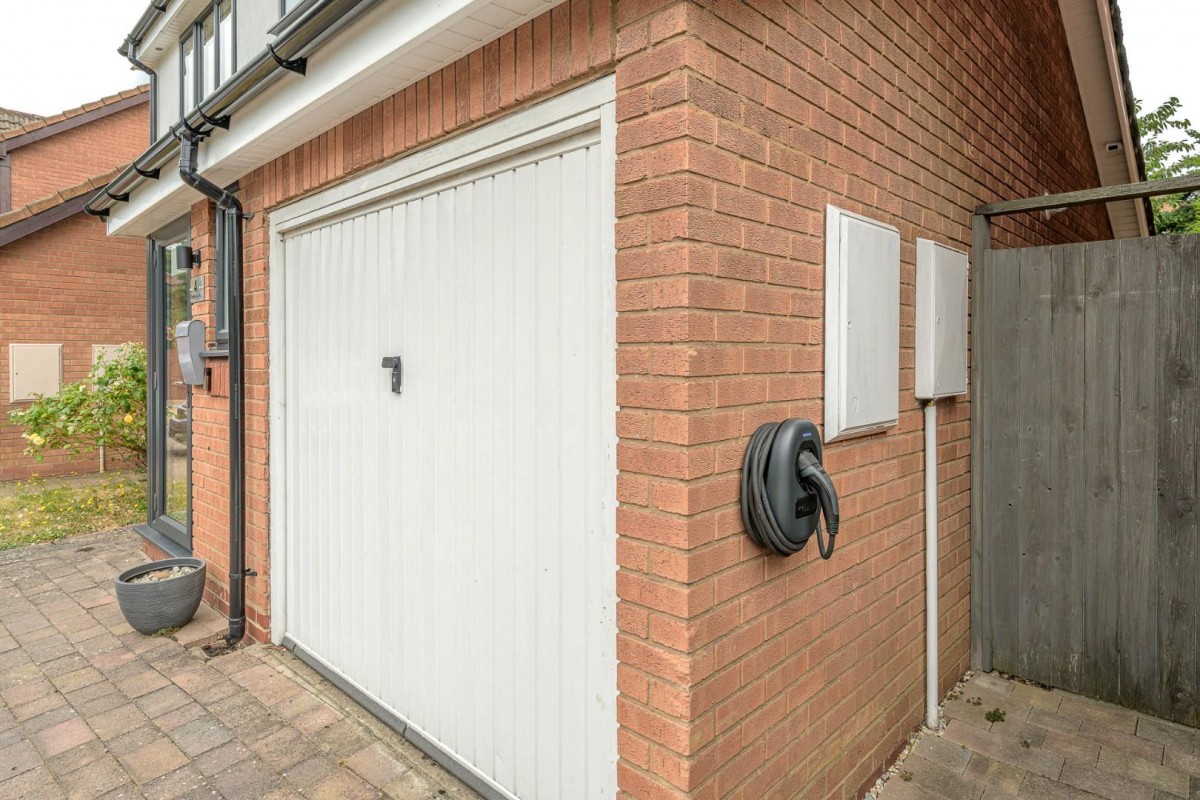 Dearne. Court, Woodsetton, Dudley
