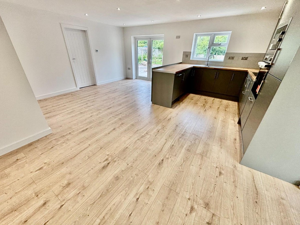 Laughton Wood Corner, Laughton, Gainsborough, DN21 3PY