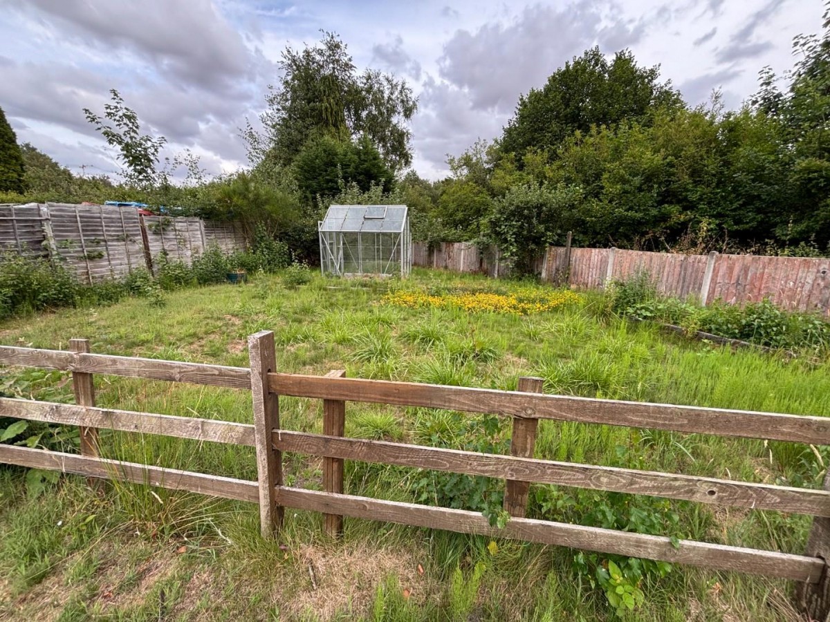 Laughton Wood Corner, Laughton, Gainsborough, DN21 3PY