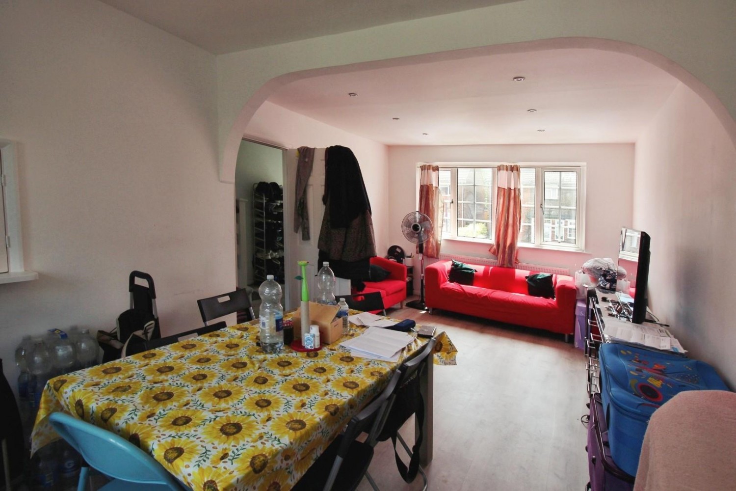 3 bedroom House to let in Rushdene, Abbey Wood, London, SE2 9RP