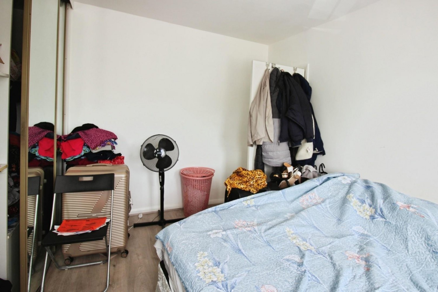 3 bedroom House to let in Rushdene, Abbey Wood, London, SE2 9RP