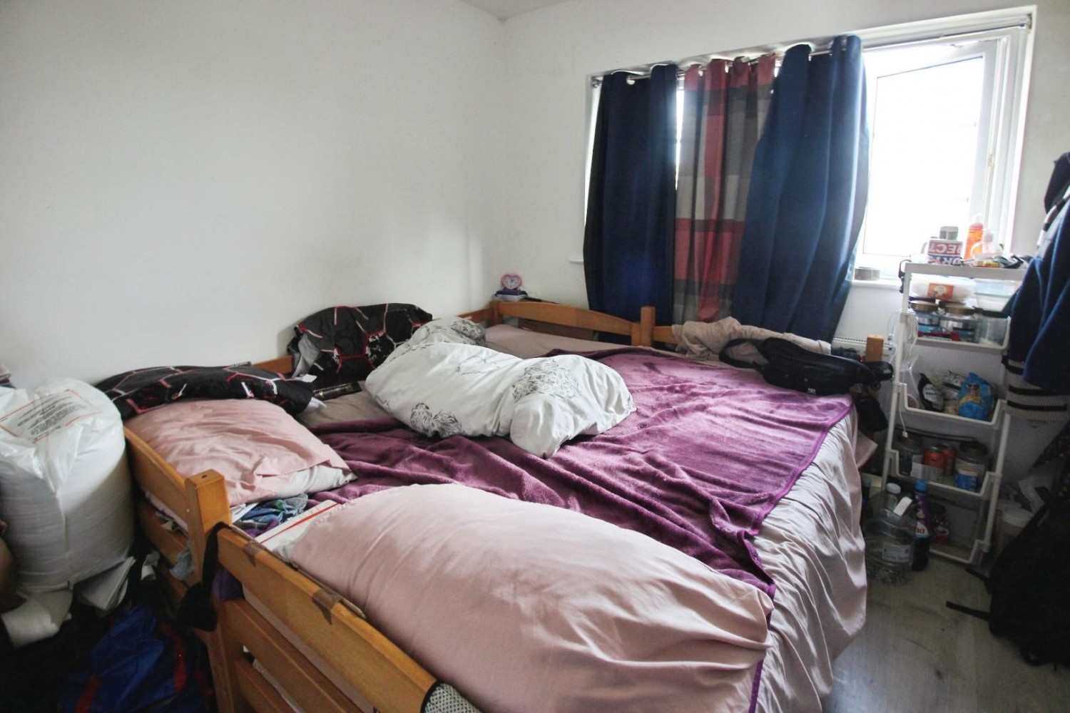 3 bedroom House to let in Rushdene, Abbey Wood, London, SE2 9RP