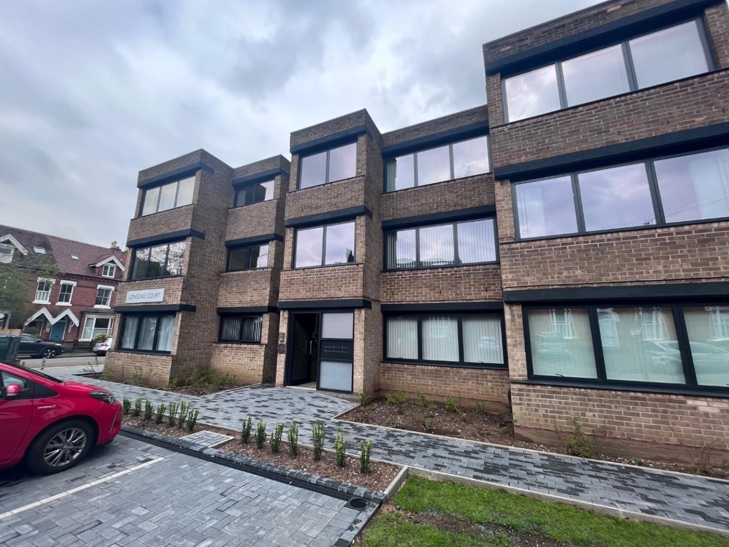 2 bedroom Flat to let in Serpentine Road, Harborne, Birmingham, B17 9RF