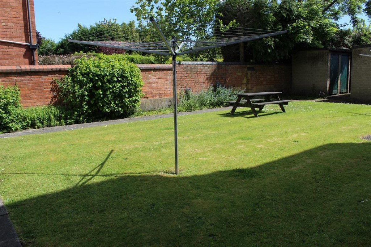 Serpentine Road, Harborne, Birmingham, B17 9RF