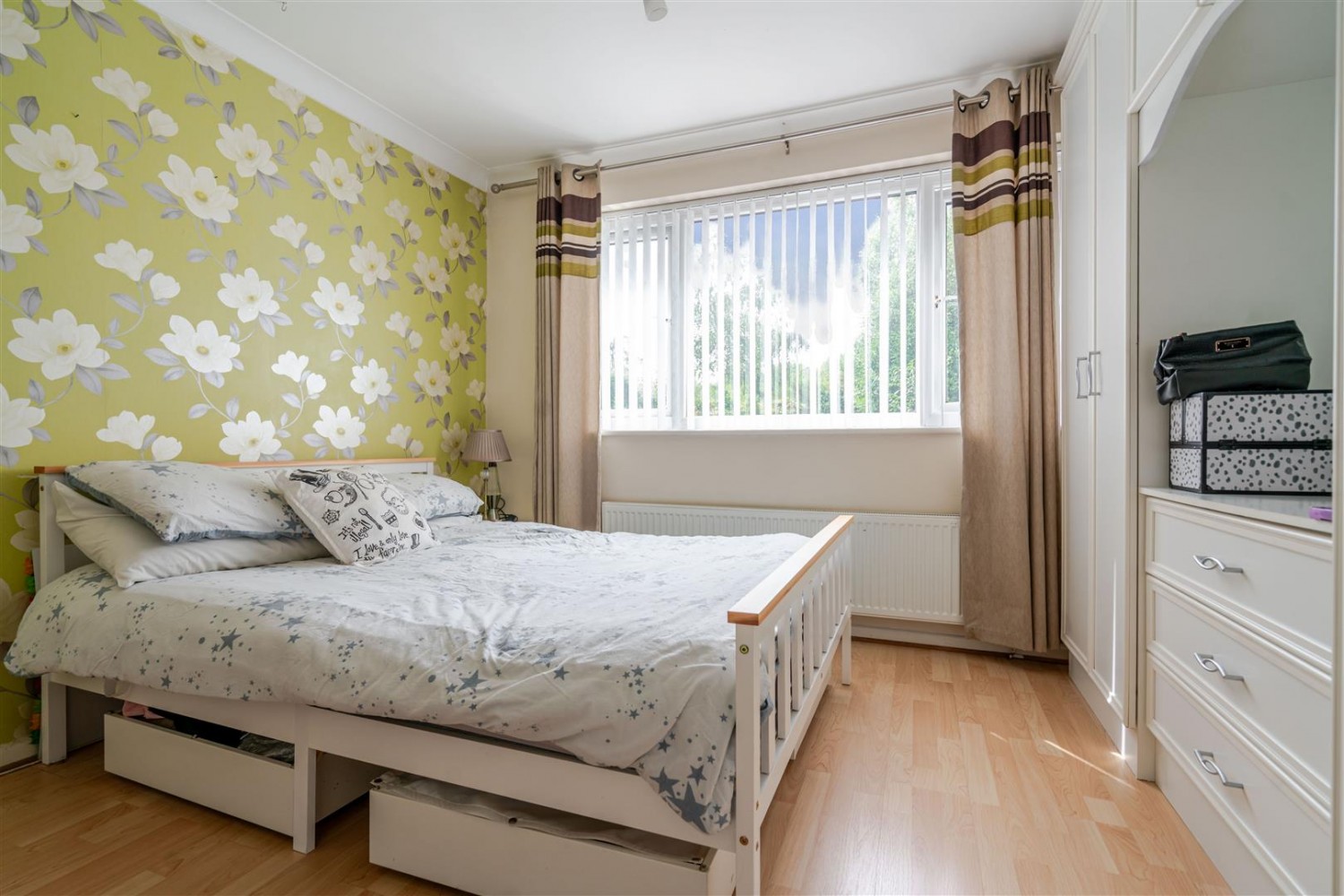 3 bedroom House for sale in Minehead Avenue, Leigh