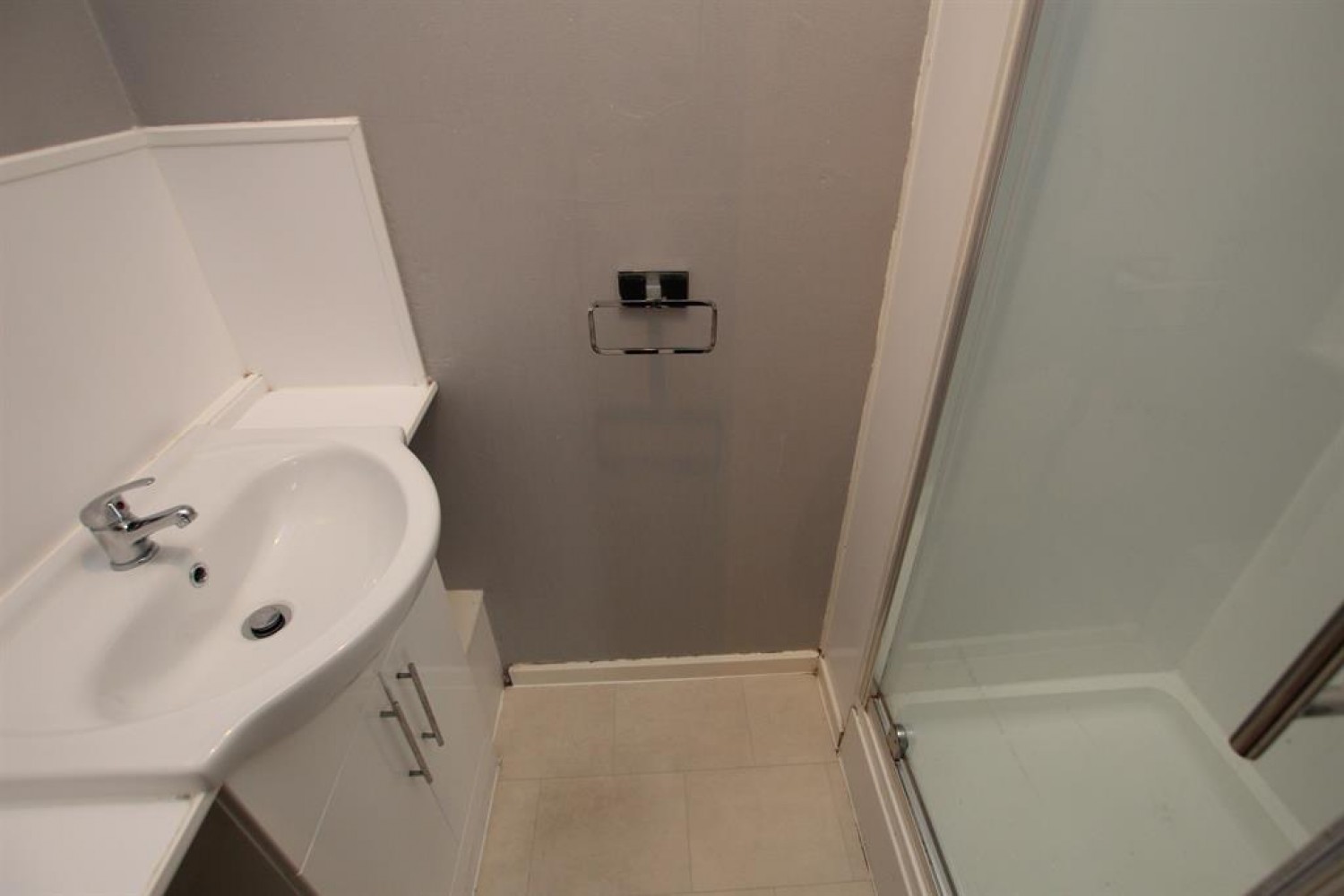 2 bedroom House to let in Perryfields Close, Redditch, B98 7YP