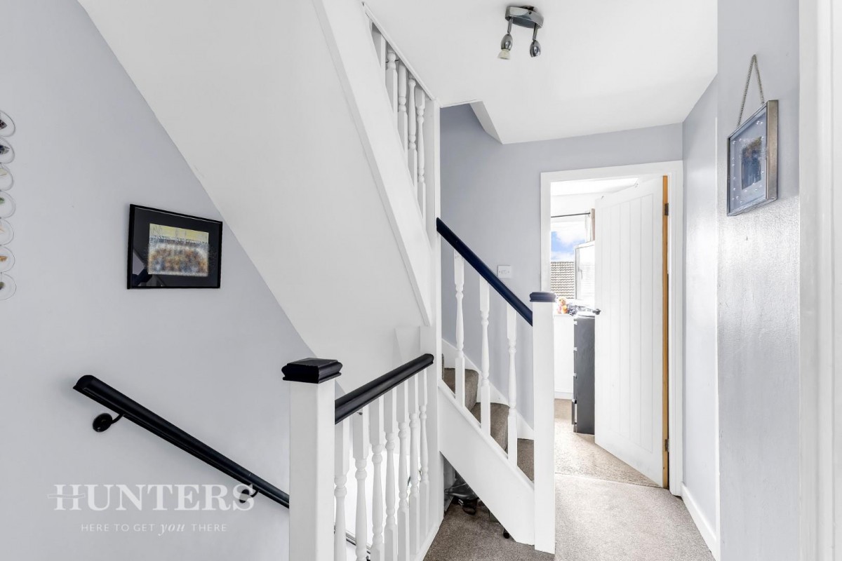 Shaftesbury Drive, Wardle, OL12 9LS